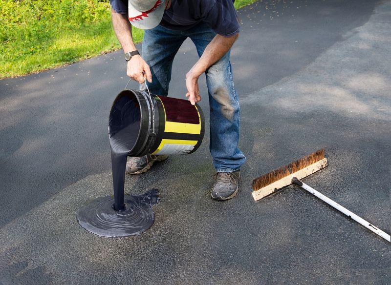 Curing Asphalt Sealings